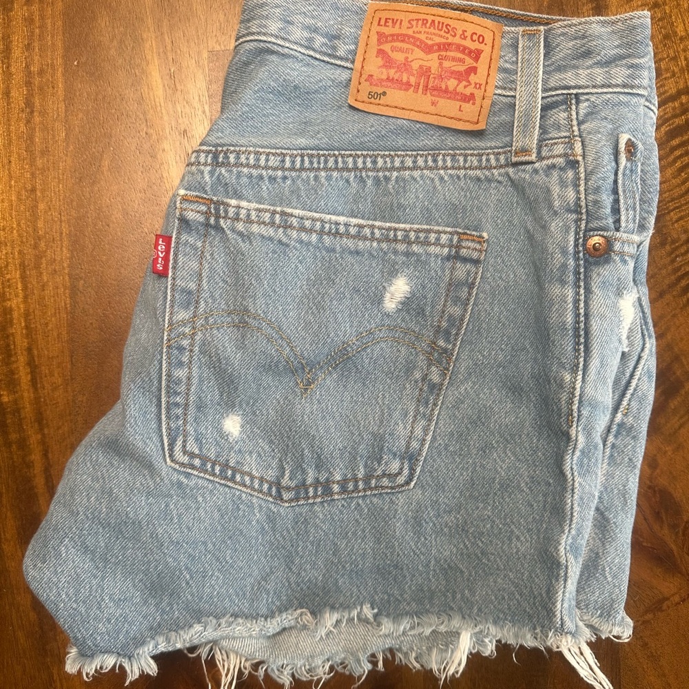 Levi’s Jean shorts size 27